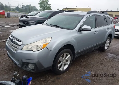2013 Subaru Outback 2.5I Premium z USA, uszkodzony, nr VIN 4S4BRCGC4D3281879